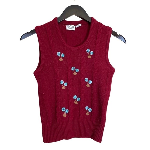 Vintage Boho Cottagecore Red Dainty Floral Embroidered Cable Knit Sweater - Picture 2 of 7